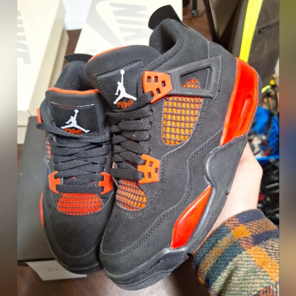 Air Jordan 4 Retro 